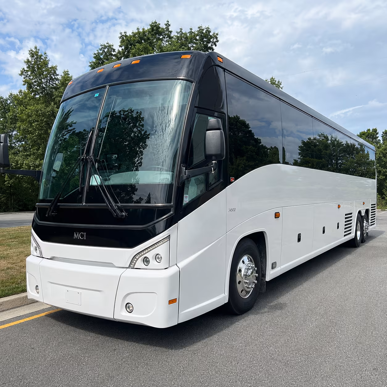 blossom music center bus rentals for northeast ohio s biggest summer shows