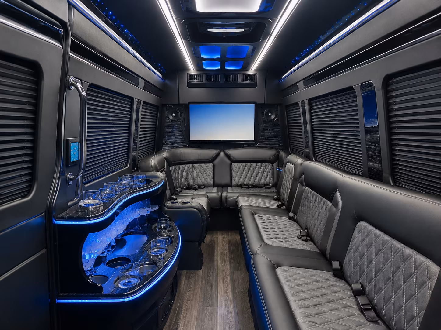 book your cleveland prom bus before the date fills up