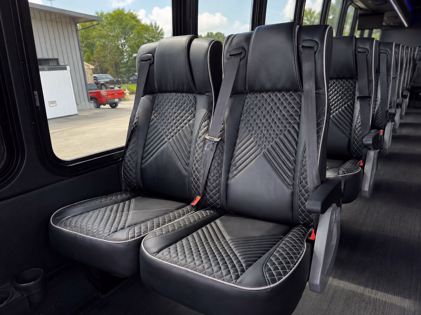 charter buses to the pro football hall of fame enshrinement weekend in canton