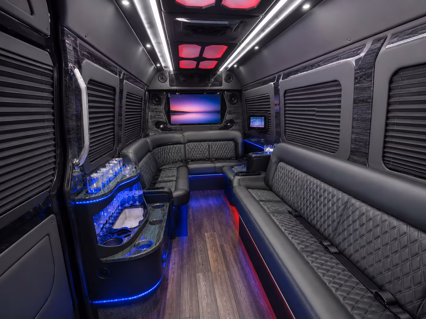 cleveland 18 passenger party bus