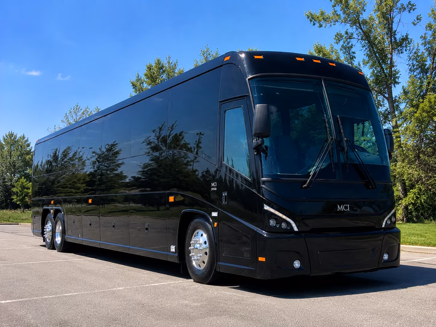 cleveland browns game day bus rentals to huntington bank field