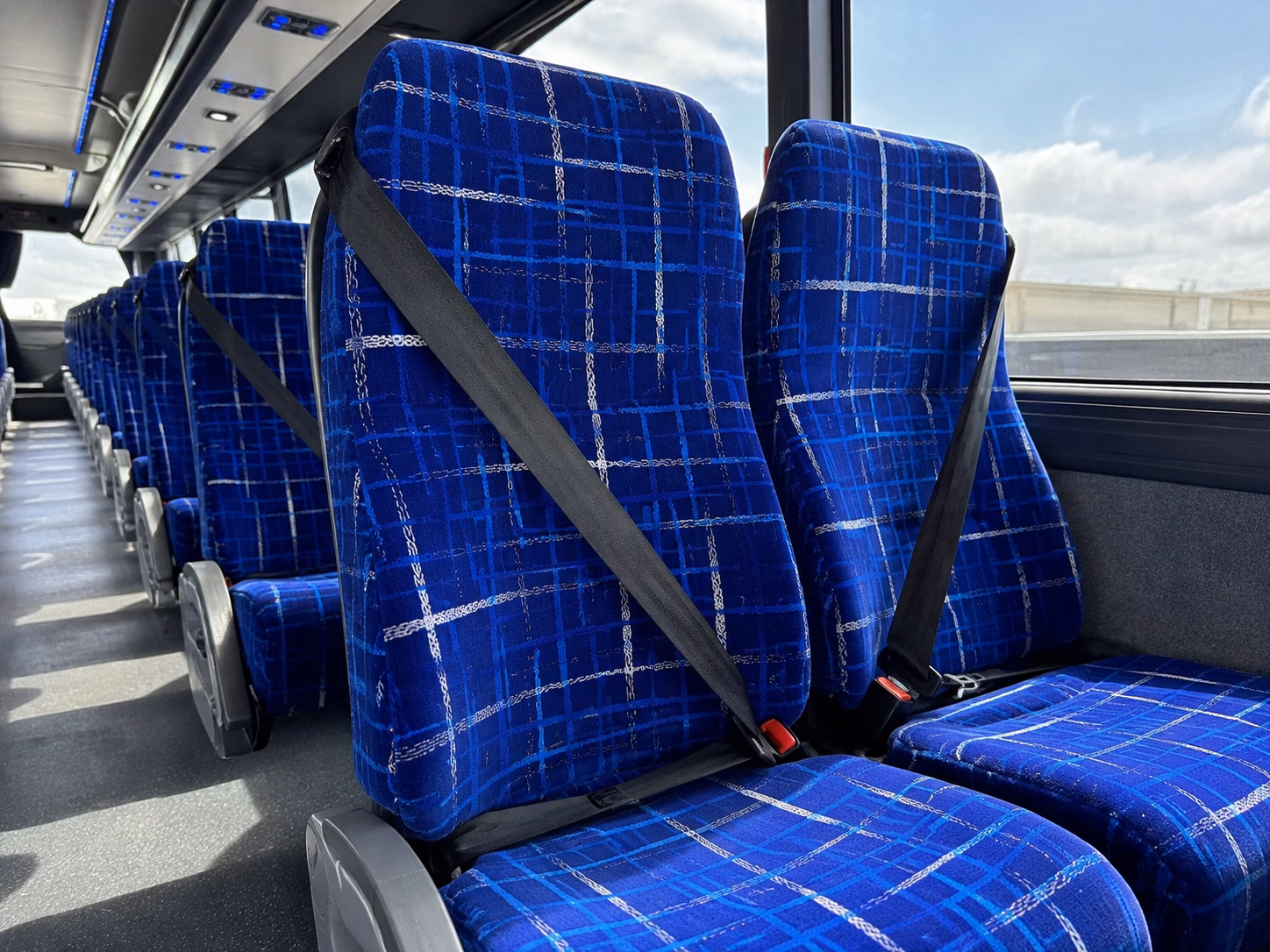 cleveland charter bus