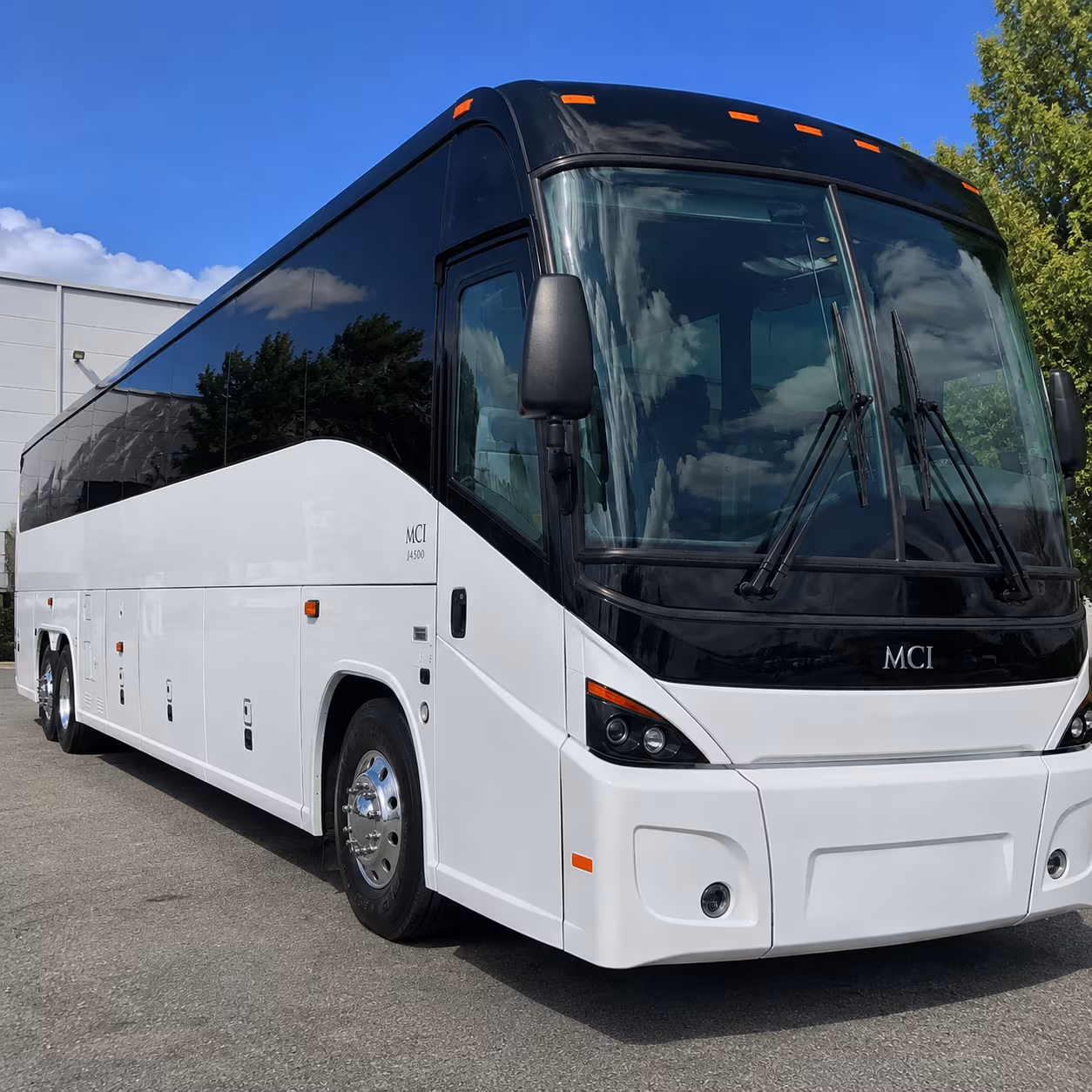 cross town shuttles connecting the i 271 corridor to cleveland s east side employers